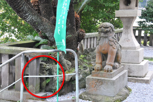 西叶神社の隠れ狛犬