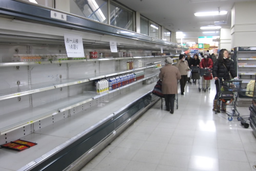震災後のスーパー